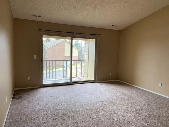 5th image of 2620 Greenstone Blvd APT 1812