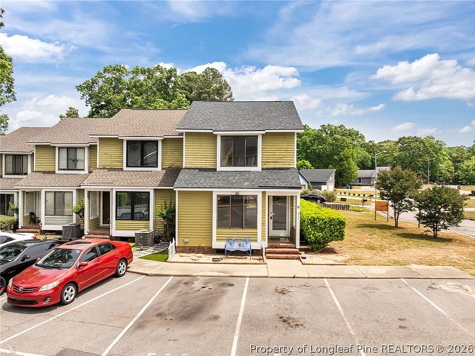 1st image of 511 Cypress Trace Dr