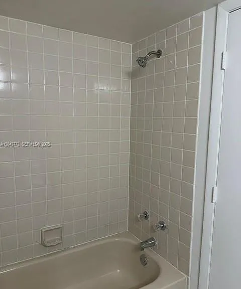 5721 Riverside Dr #103B5 — Photo 16
