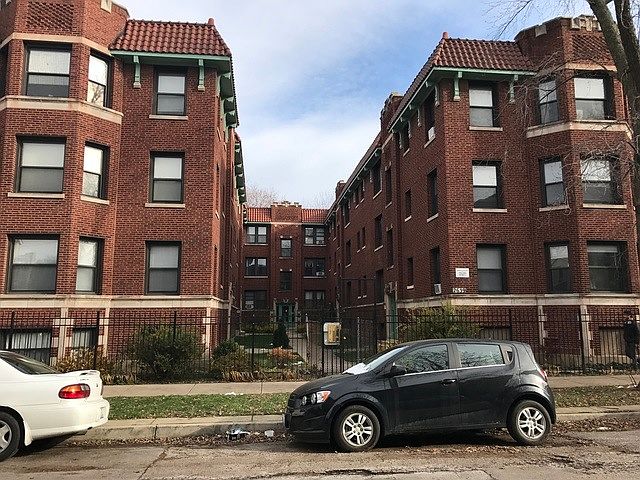 1st image of 2641 N Spaulding Ave #2ES