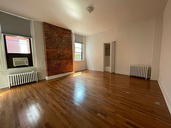 3rd image of 368 S Atlantic Ave APT 1