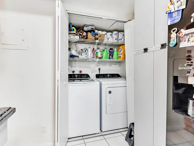 720 E Coco Plum Cir #5 — Photo 22