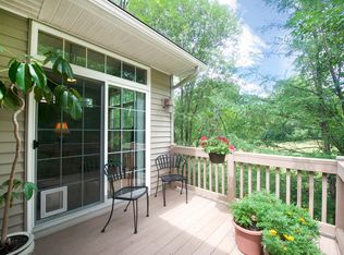 9256 Francis Ln, Eden Prairie, MN 55347