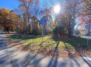 291 Chestnut St, Seekonk, MA 02771