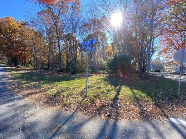 291 Chestnut St, Seekonk, MA 02771