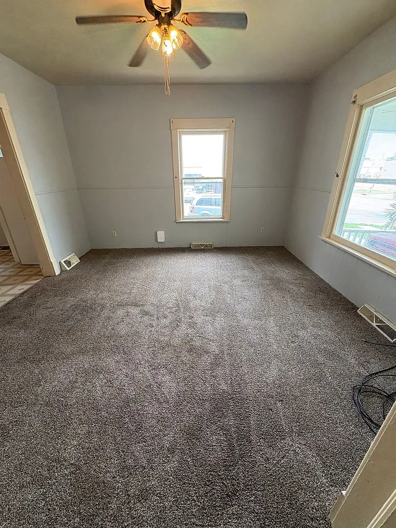 902 Mulberry St — Photo 1