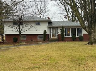 11 Payne Dr, Paris, IL 61944