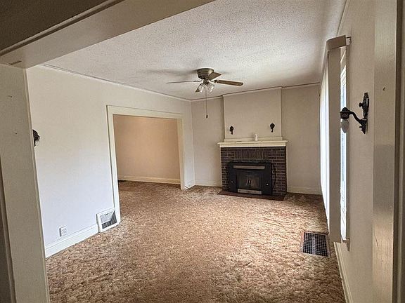 5th image of 724 Summit St