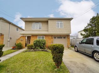 48 Dunbar St, Staten Island, NY 10308