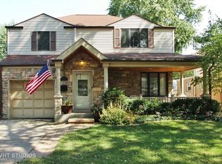 1607 Brophy Ave, Park Ridge, IL 60068