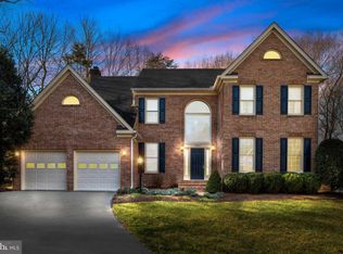 13611 Yellow Poplar Dr, Centreville, VA 20120