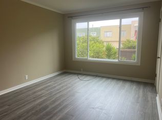 156 School St APT B, Daly City, CA 94014