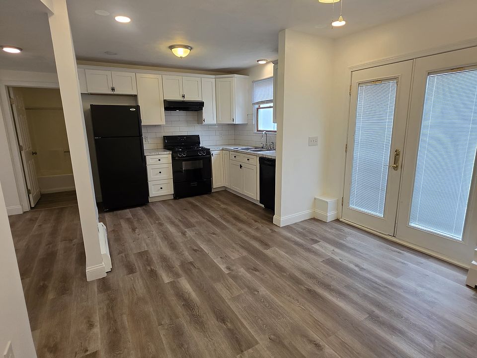 1st image of 39 Allendale Ave #1-R