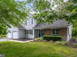 2 Stretch Dr, Mullica Hill, NJ 08062