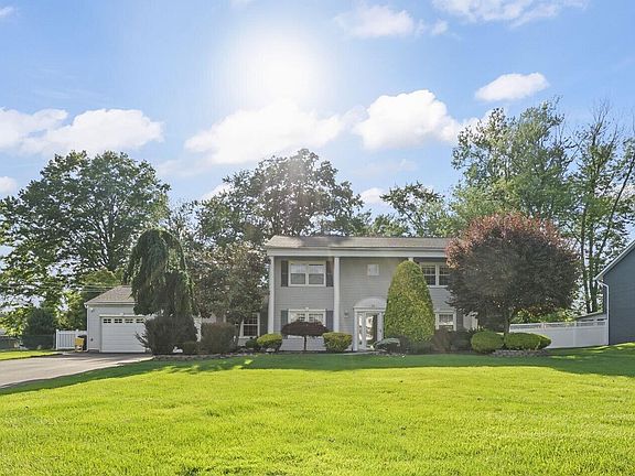 2nd image of 12 Whitman Boulevard