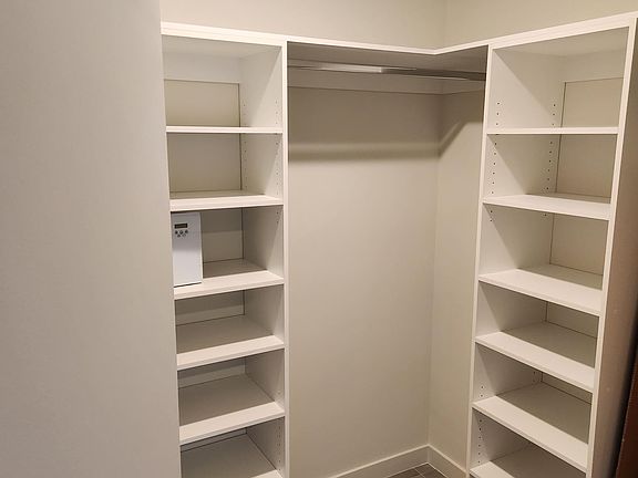4th image of 288 NW 29th St #1A
