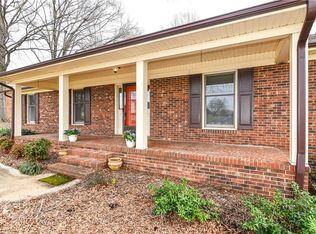 2407 Old Chapman St, Greensboro, NC 27403