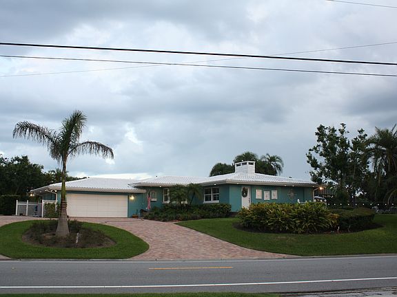 3rd image of 166 Windward Ln