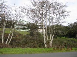 1432 Upper Pacific Dr, Whitethorn, CA 95589