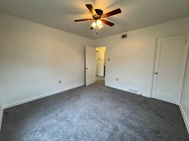 110 Southvue Ct — Photo 22