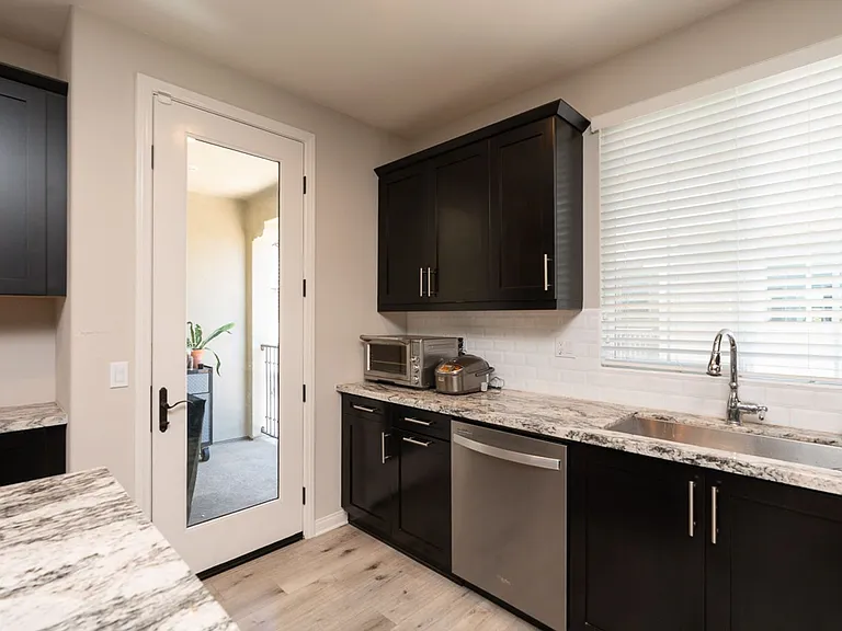 16487 Veridian Cir — Photo 5