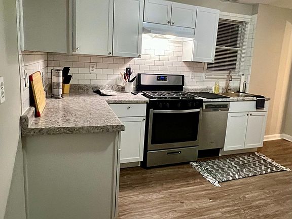5th image of 544 Lilly Ave