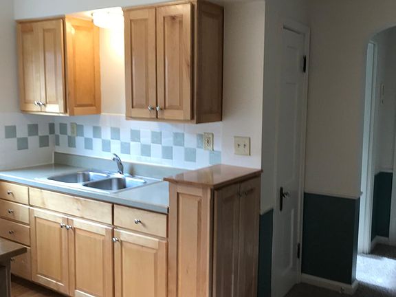 3rd image of 6211 Aspen Ave APT 2