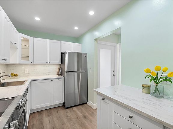 3rd image of 1951 NE 39th Street #156