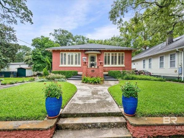 1119 Palmetto St