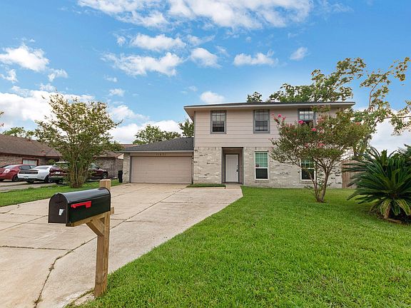 2nd image of 11631 Badgerwood Dr