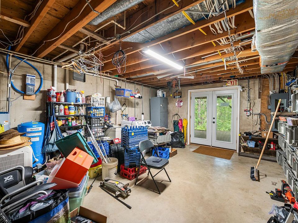 40th image of 7631 Bear Creek Rd