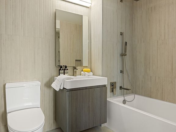 4th image of 644 E 14th St #2202
