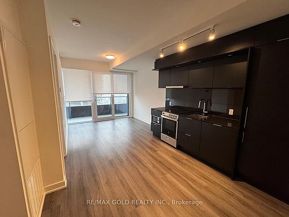 3rd image of 448 Burnhamthorpe Rd W #2412