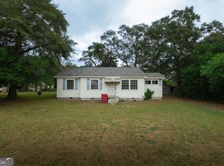 2165 Griffin Rd, Macon, GA 31216