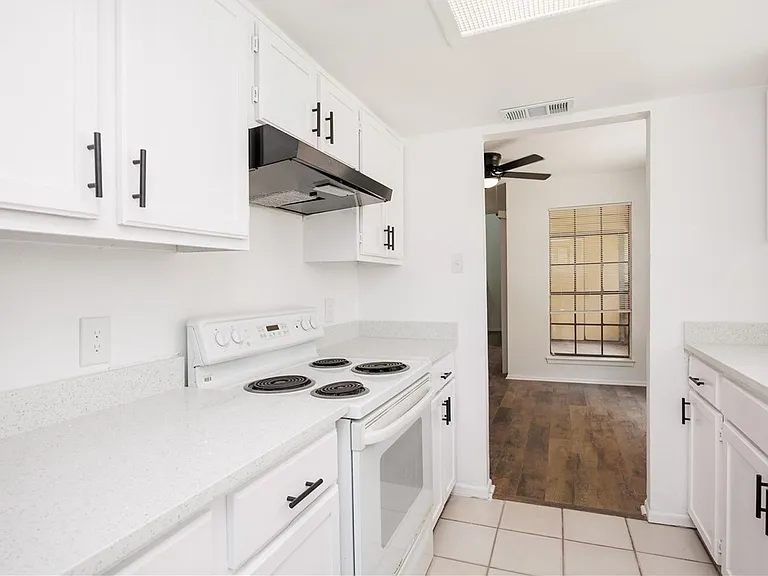 6114 Wilderock Dr #B — Photo 13