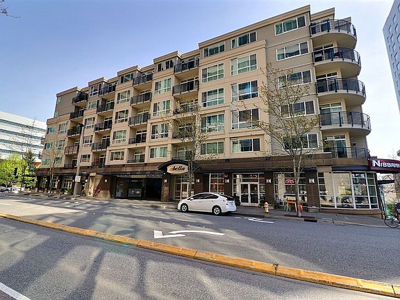 2nd image of 300 110th Ave NE APT 405