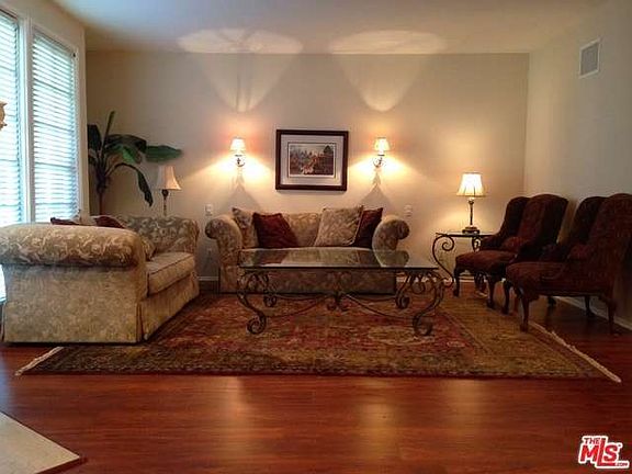 2nd image of 18135 Burbank Blvd Unit 22