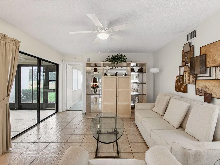 5851 Parkwalk Dr — Photo 21