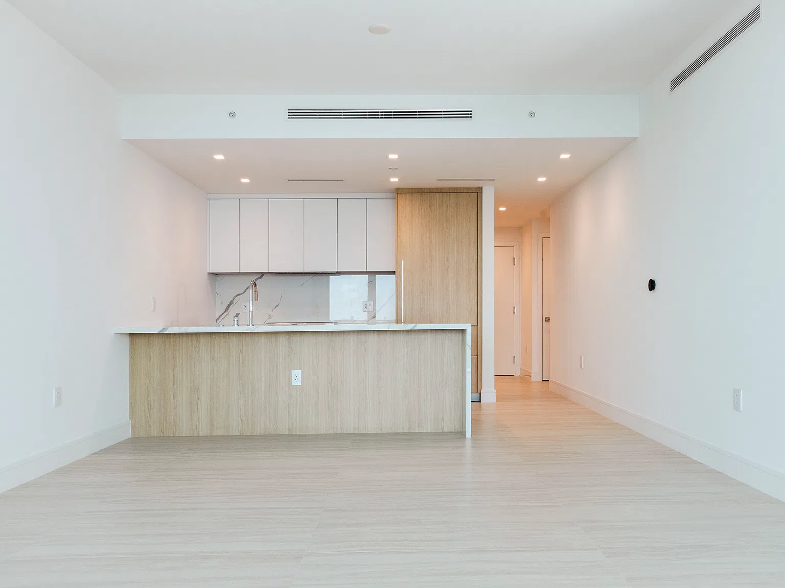 2411 Laguna Cir — Photo 4