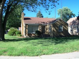 1303 Circle Dr NE, Kankakee, IL 60901