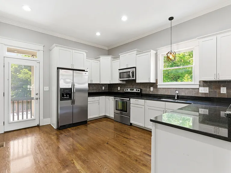 1007 Joseph Ave — Photo 11