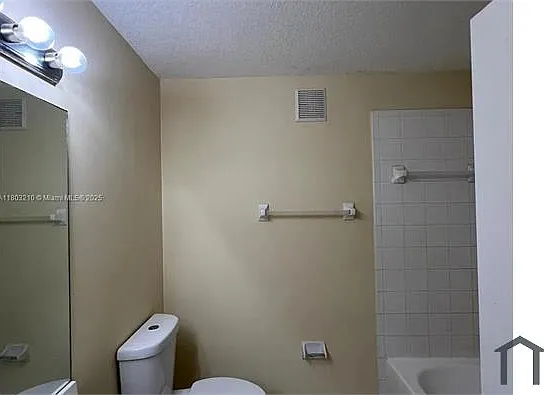 1260 SE 31st Ct #201-34 — Photo 10