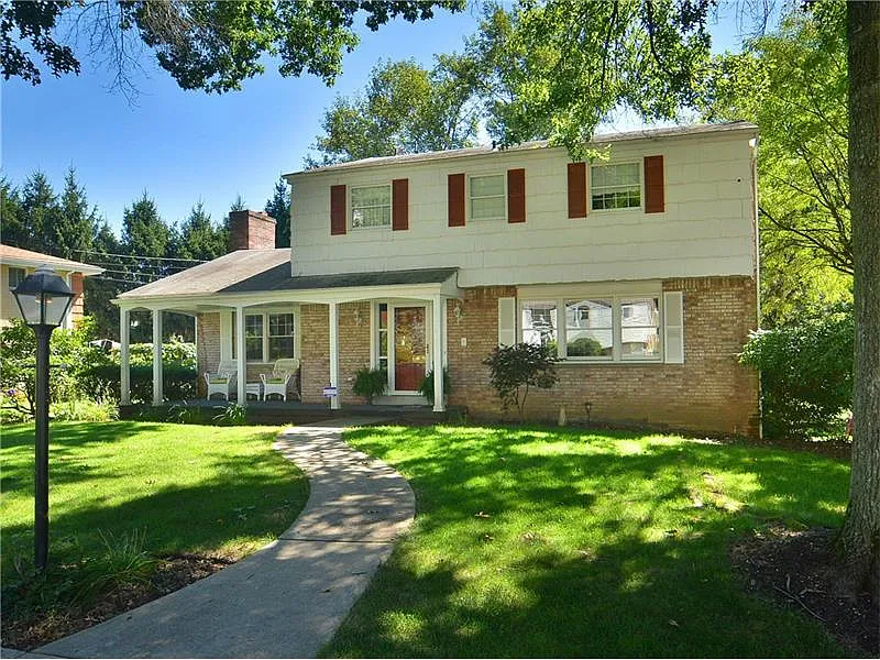 1017 Evergreen Dr photo 1