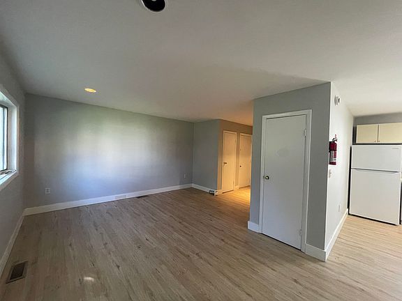 4th image of 46 Terrill St APT 4