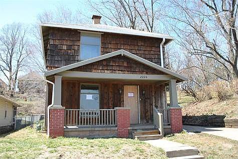 2226 N 3rd