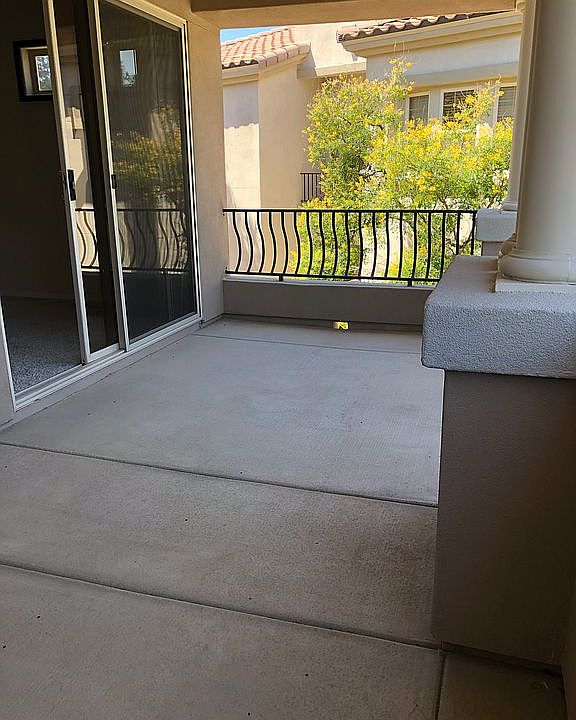 Back balcony 