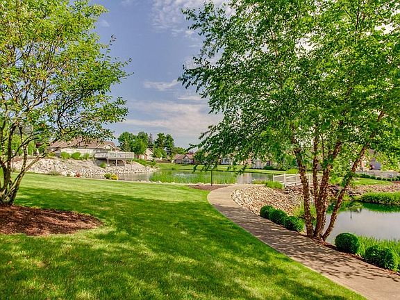 4th image of 510 Whippoorwill Ln