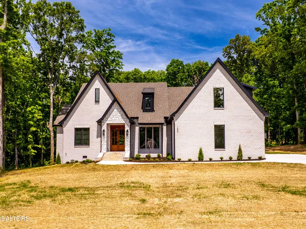 1221 Kellys View Dr, Greenback, TN 37742
