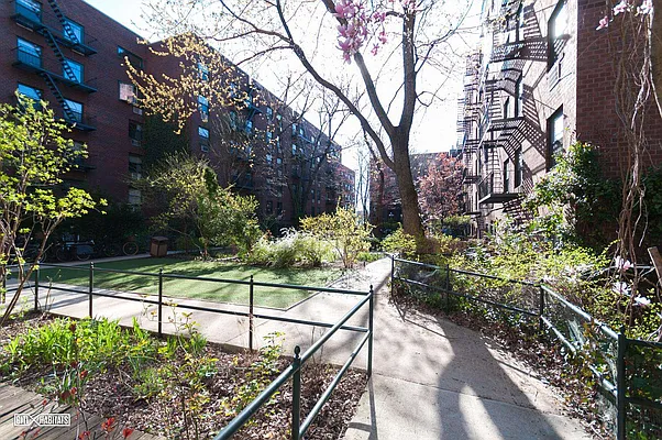 Sold by Citi Habitats | media 8