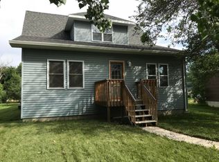 114 E 5th Ave, Fort Pierre, SD 57532